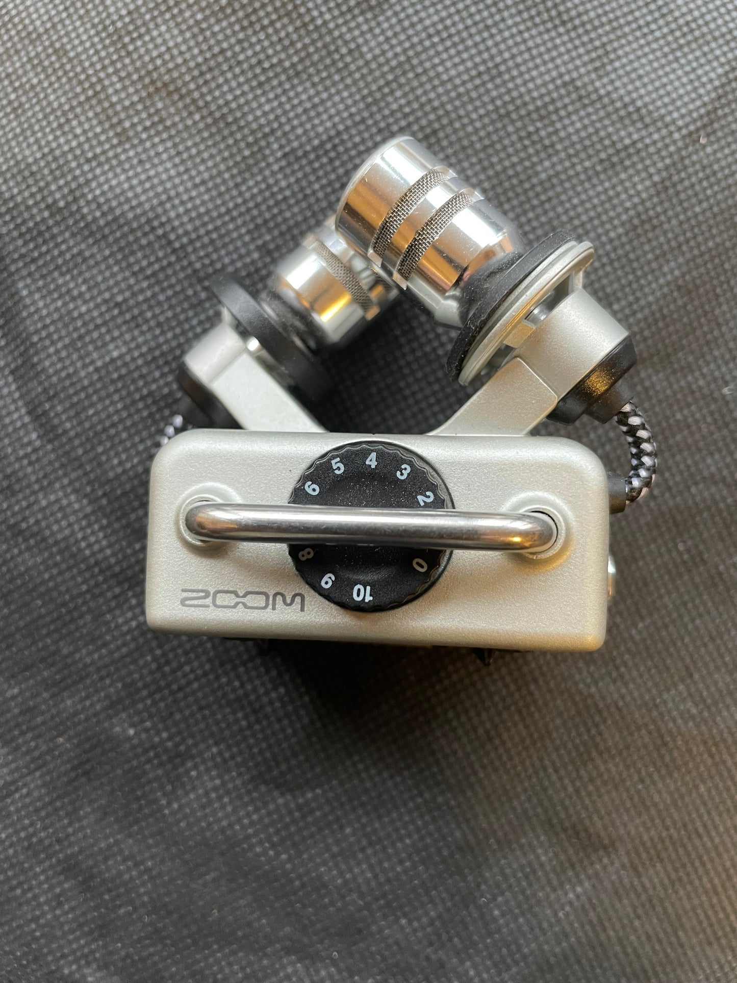 Zoom H5 Portable Digital Audio Recorder - Ex Hire Stock