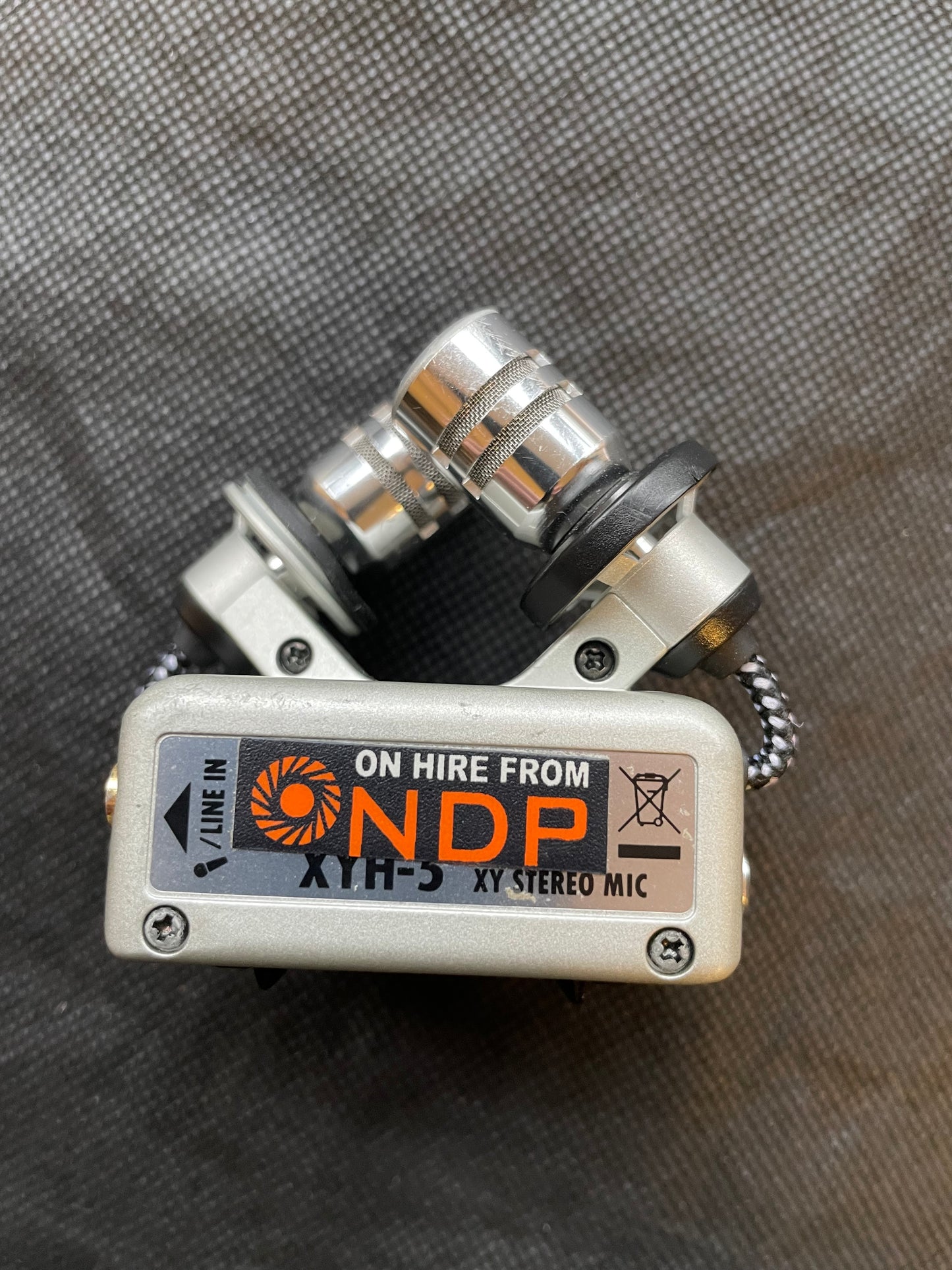 Zoom H5 Portable Digital Audio Recorder - Ex Hire Stock